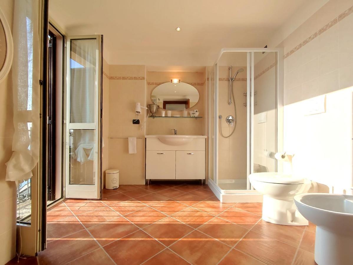 B&B Villa Regina Brunate Eksteriør bilde