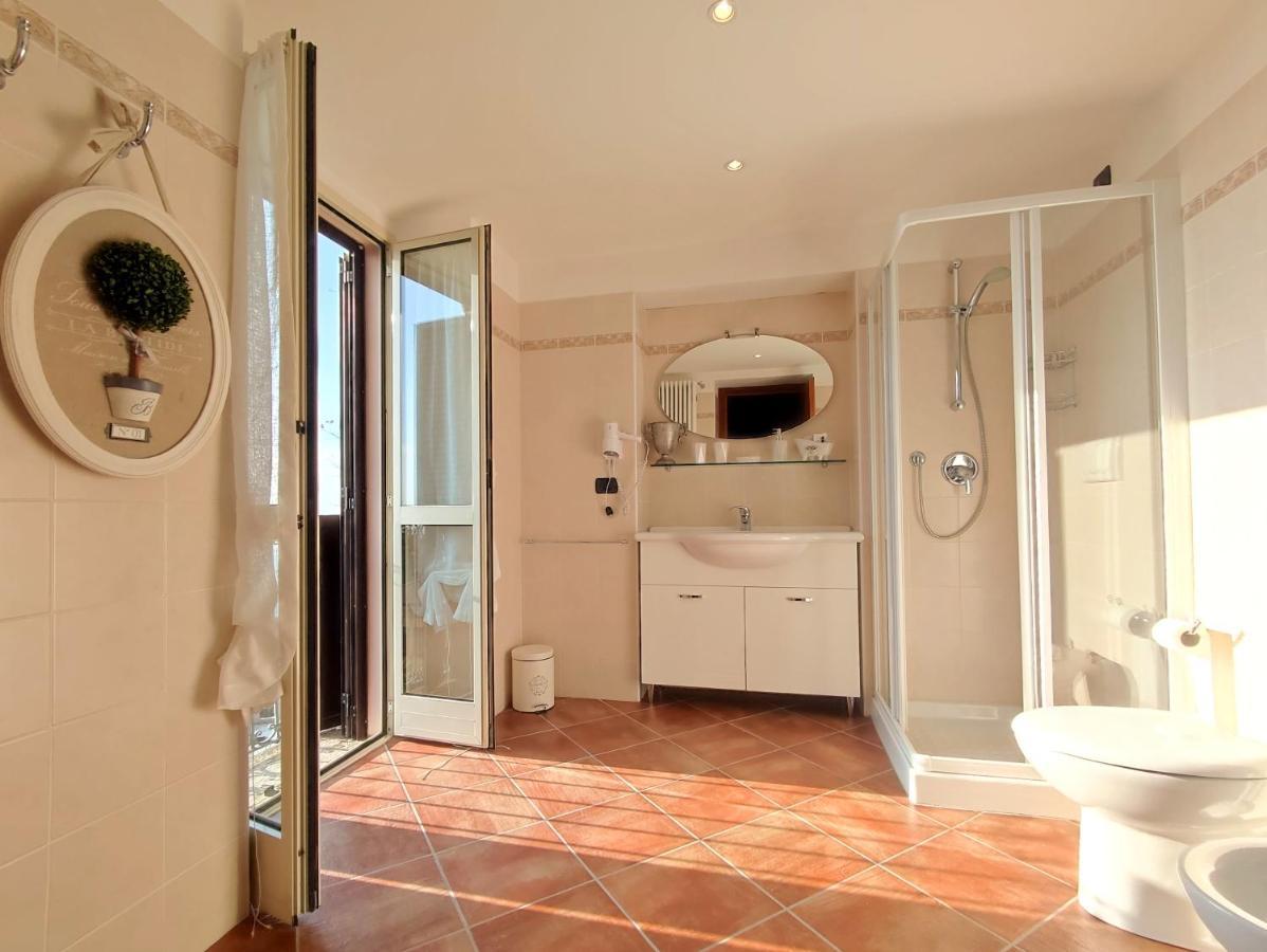B&B Villa Regina Brunate Eksteriør bilde